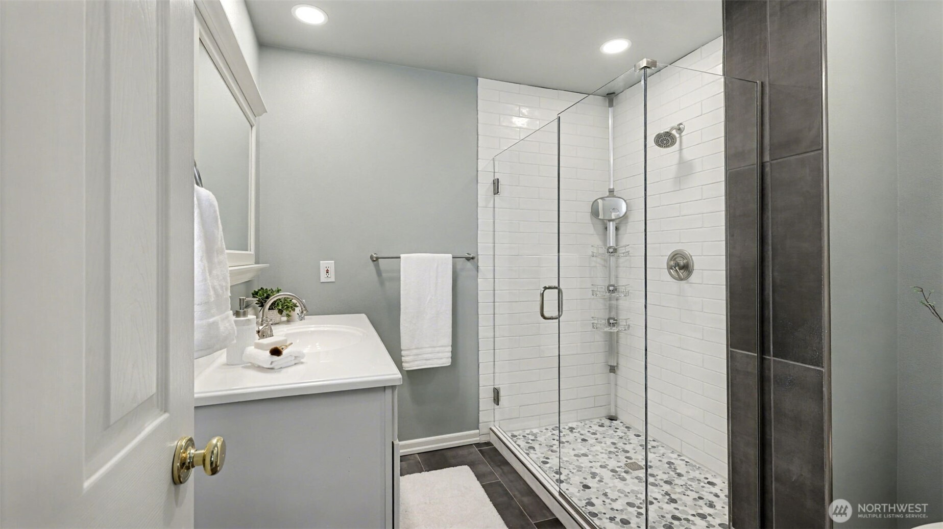 132 76th Place Southwest Everett, WA 98203 - Photo 22 of 36 a bathroom with a shower and a sink
