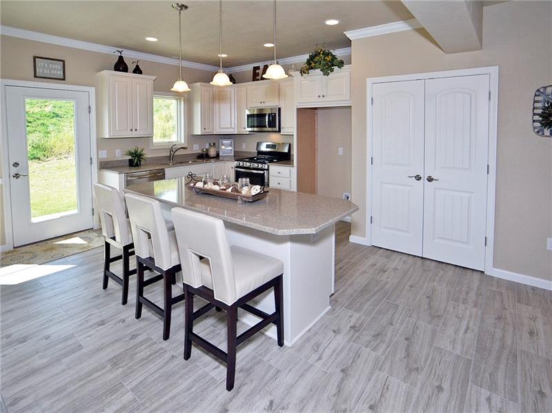 9100 Riley Way North Huntingdon, PA 15642 - Photo 2 of 25