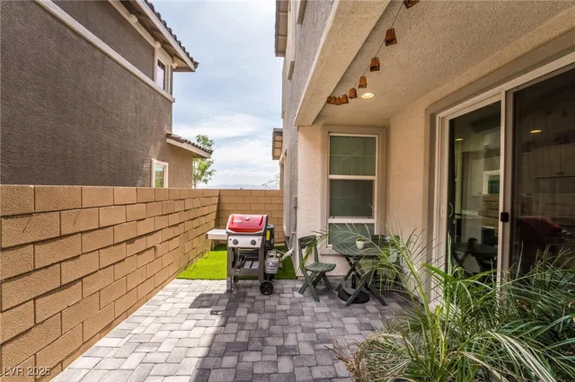 $2,695 | 128 Kimberlite Drive, Henderson, NV 89011