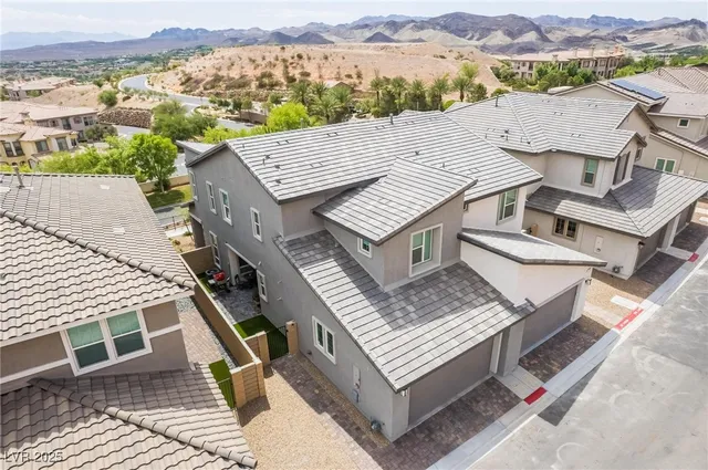 $2,695 | 128 Kimberlite Drive, Henderson, NV 89011