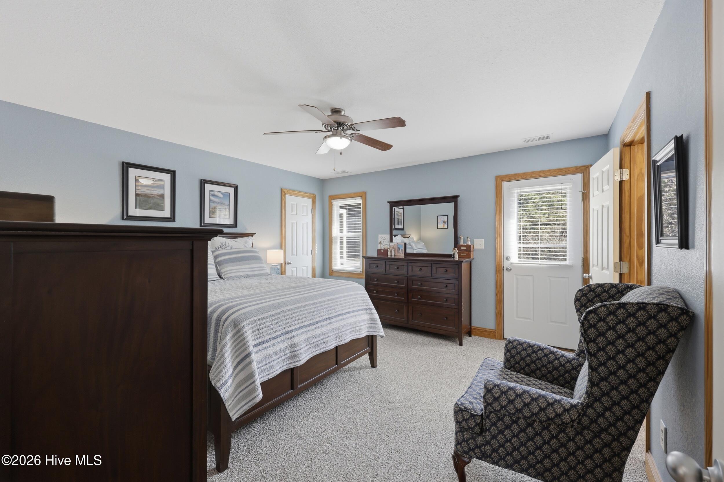103 Captain Hobbs Court Kitty Hawk, NC 27949 - Photo 20 of 69 Primary Bedroom