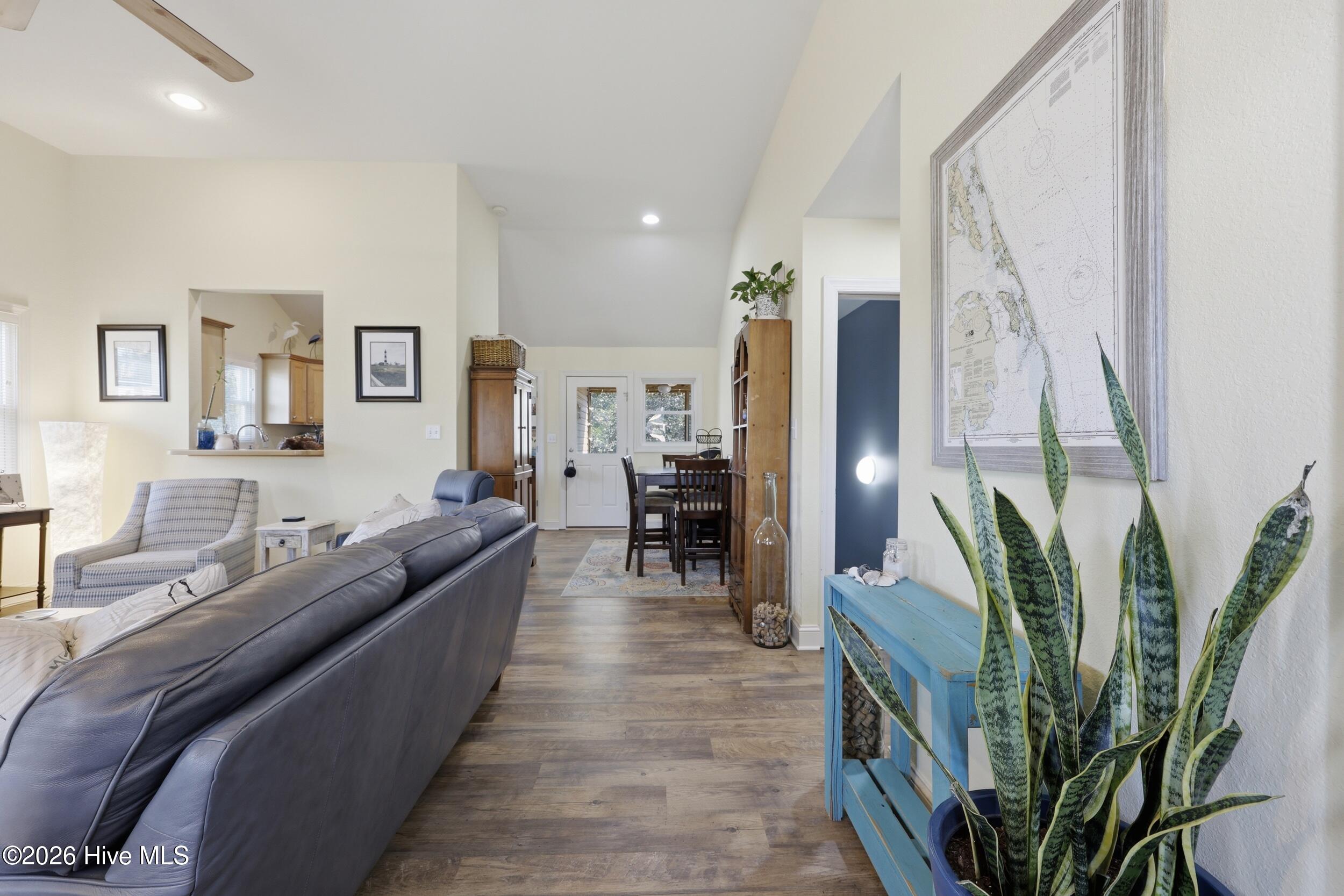 103 Captain Hobbs Court Kitty Hawk, NC 27949 - Photo 7 of 69 Living Room