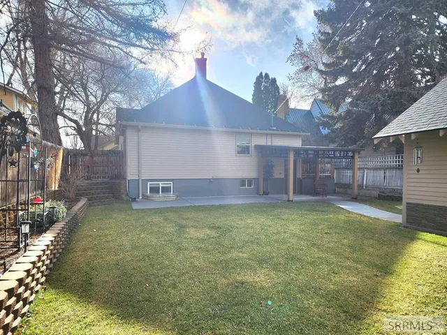 $400,000 | 131 11th Street, Idaho Falls, ID 83404