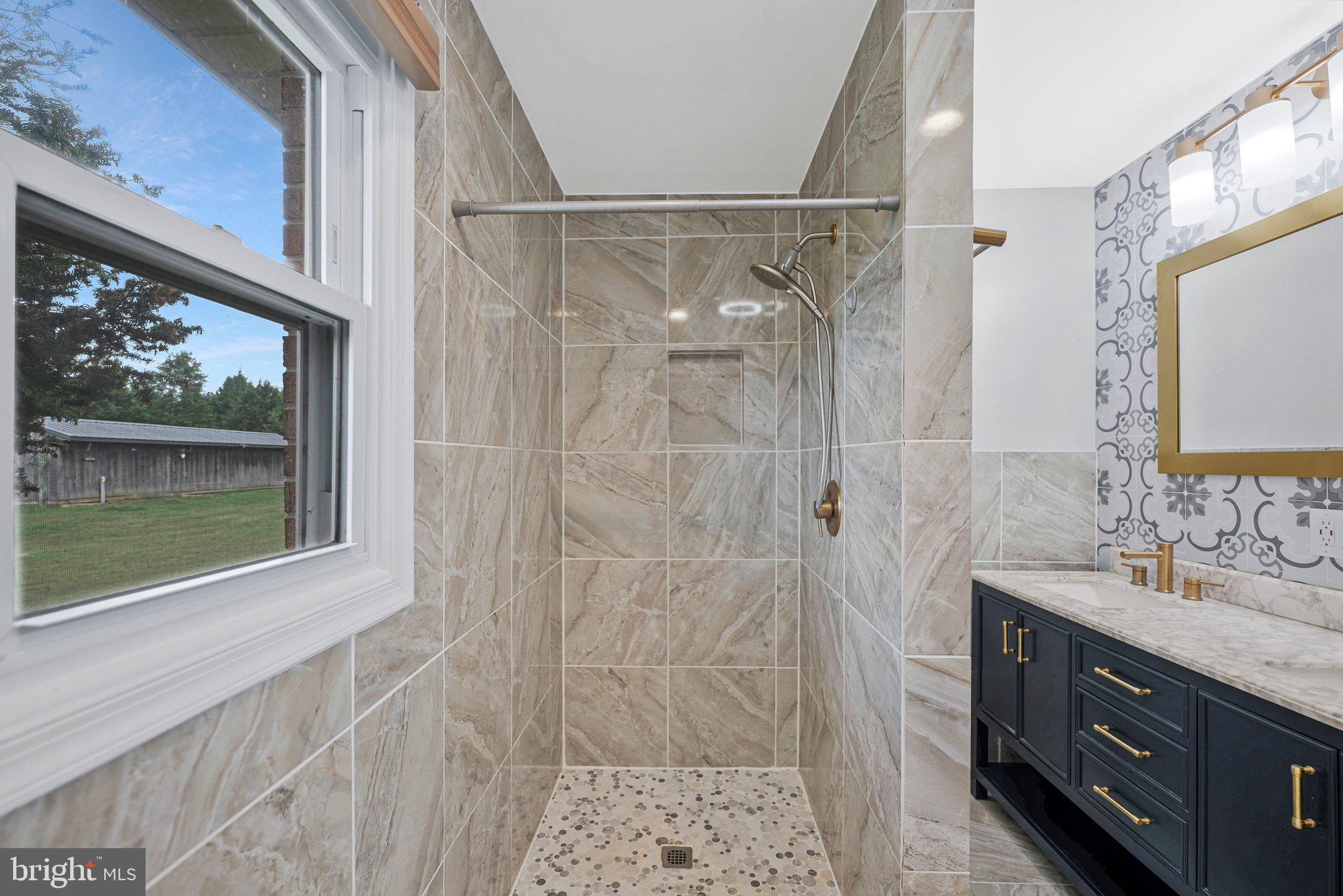 3801 Gardiner Road Waldorf, MD 20601 - Photo 27 of 52 Primary Bath