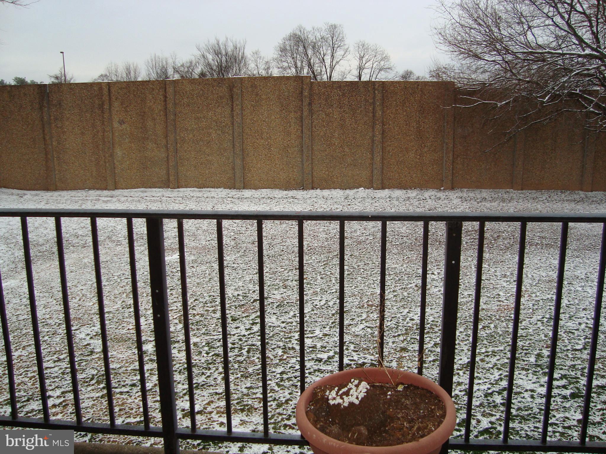 102 Duvall Lane, Unit 6202 Gaithersburg, MD 20877 - Photo 23 of 23 a view of deck and outdoor space