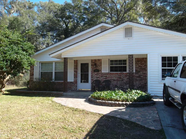 $1,700 | 3010 Cypress Street, Beaufort, SC 29906