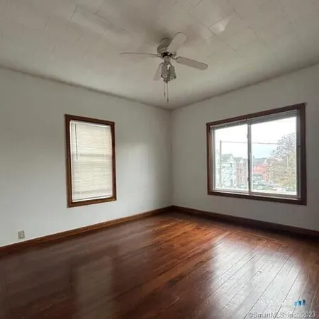 $1,700 | 15 Wakefield Court, Unit 2, New Britain, CT 06053