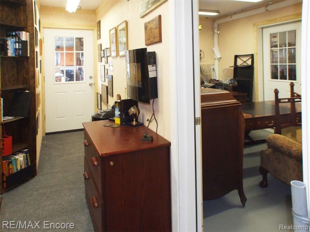 3409 Wynns Mill Road Metamora, MI 48455 - Photo 29 of 31 Office in Pole Barn plus on the right is a clean room with dust extractor that is included with the sale