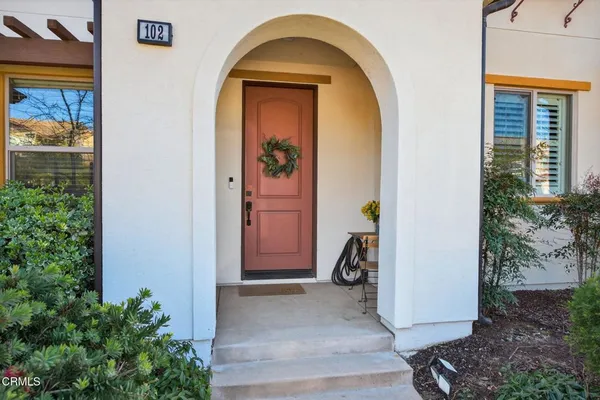 $695,000 | 11390 Citrus Drive, Unit 102, Ventura, CA 93004