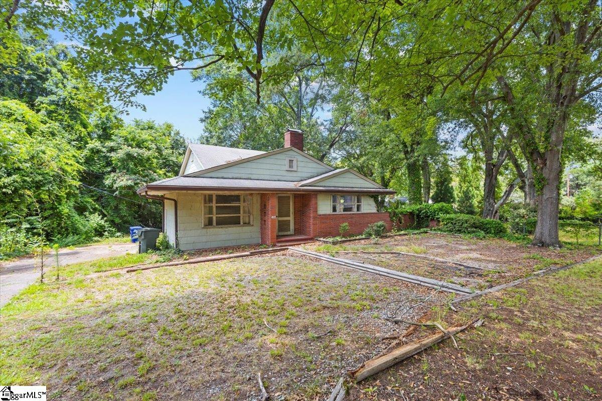 106 Rice Street Greenville, SC 29605 - Photo 3 of 12 Gallery Image 3