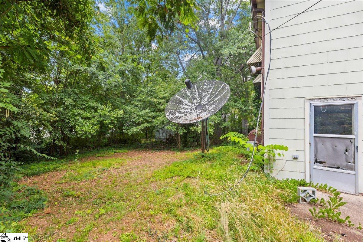 106 Rice Street Greenville, SC 29605 - Photo 8 of 12 Gallery Image 8