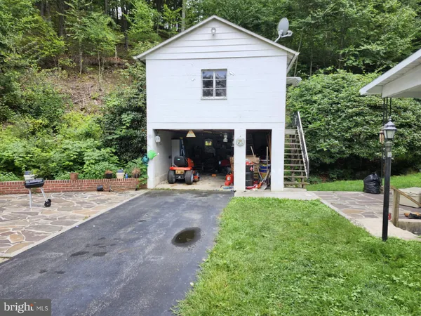 $579,900 | 6836 Highway 55, Moorefield, WV 26836