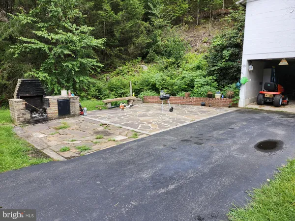 $579,900 | 6836 Highway 55, Moorefield, WV 26836