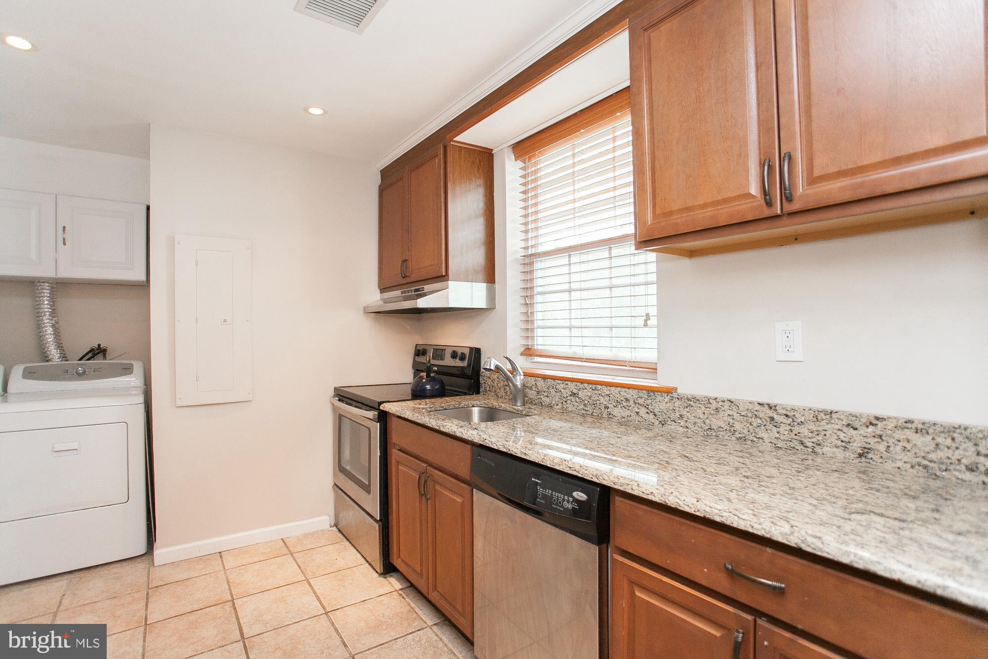 9816 Woodfern Road Philadelphia, PA 19115 - Photo 21 of 54