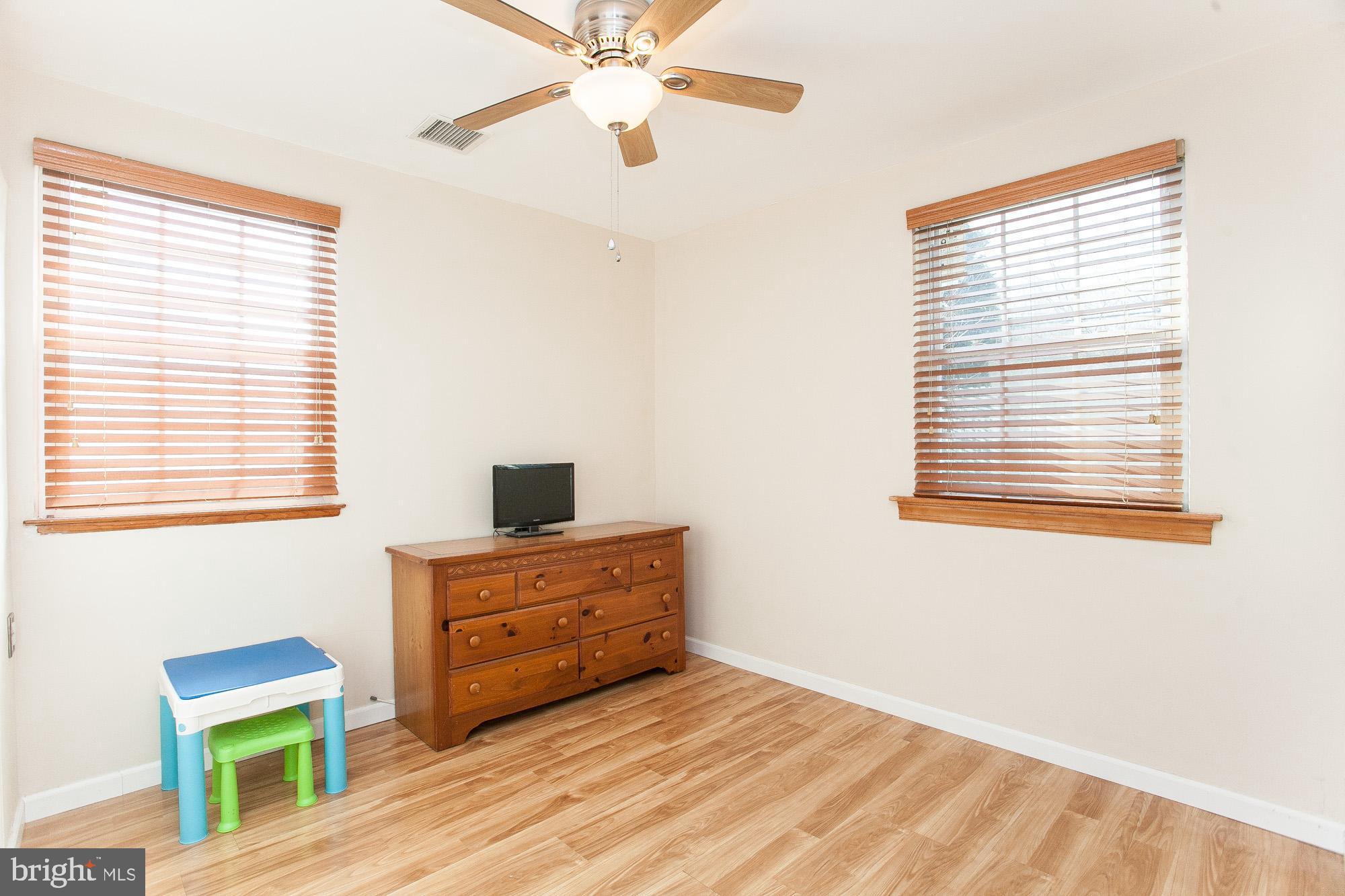 9816 Woodfern Road Philadelphia, PA 19115 - Photo 29 of 54