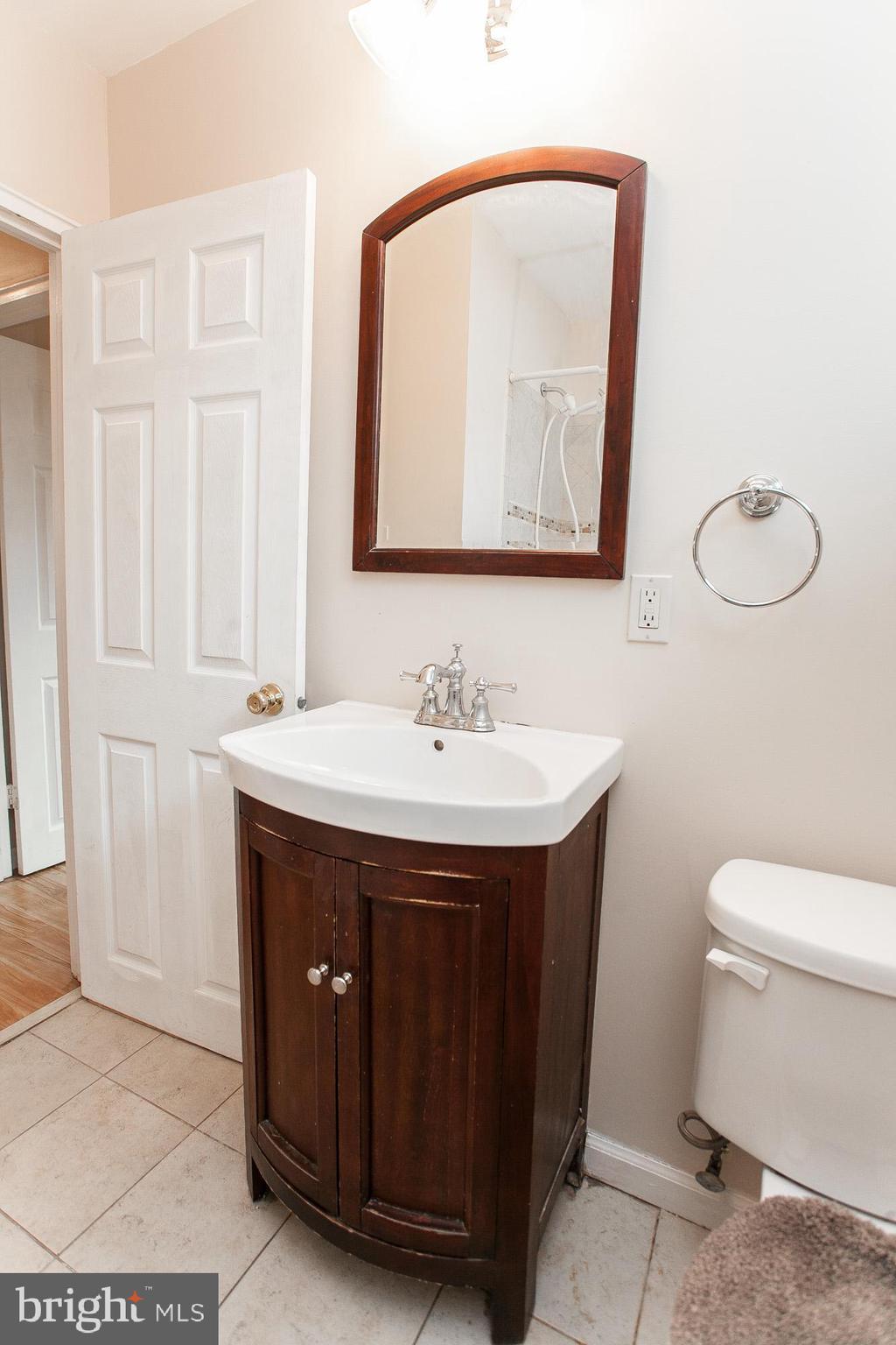9816 Woodfern Road Philadelphia, PA 19115 - Photo 36 of 54