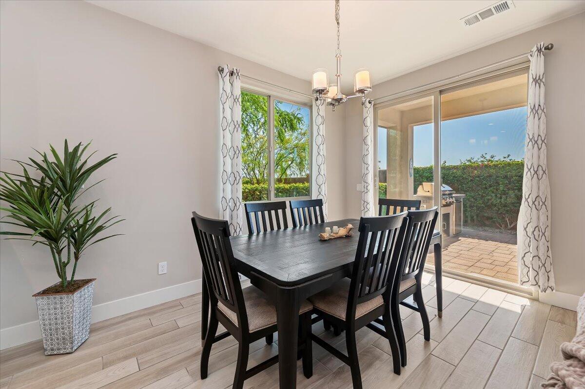 51710 Ponderosa Dr. Indio, CA 92201 - Photo 13 of 36 Dining Area