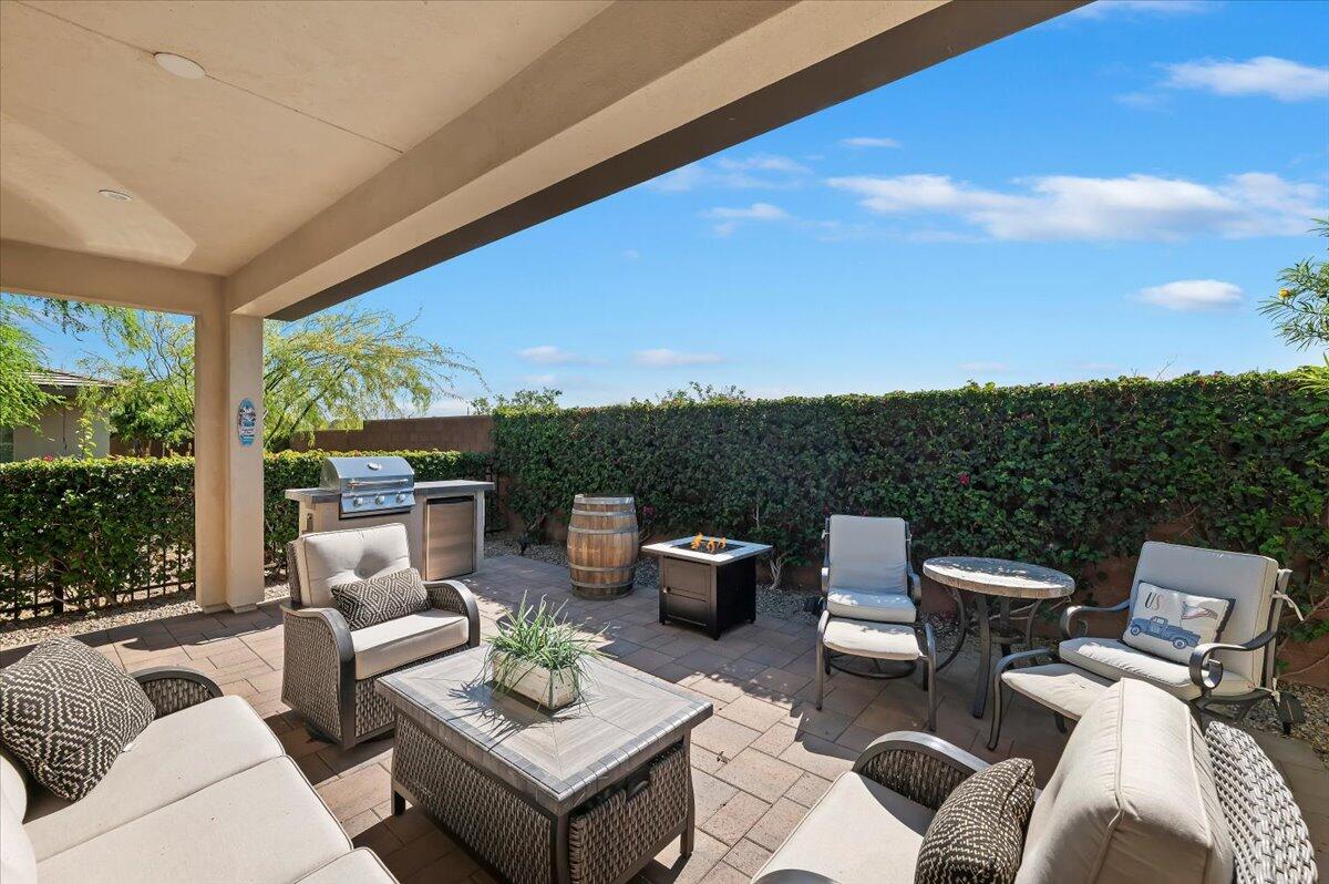 51710 Ponderosa Dr. Indio, CA 92201 - Photo 30 of 36 Outdoor Firepit