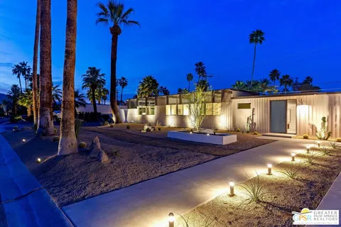 $2,250,000 | 2020 South Navajo Drive, Palm Springs, CA 92264