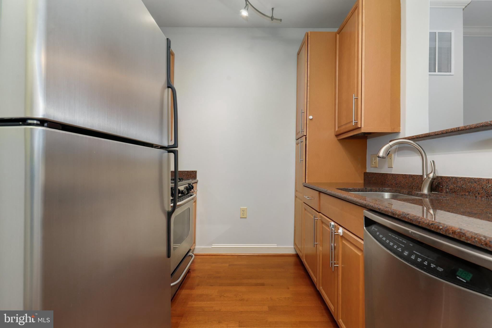 11770 Sunrise Valley Drive, Unit 318 Reston, VA 20191 - Photo 7 of 43