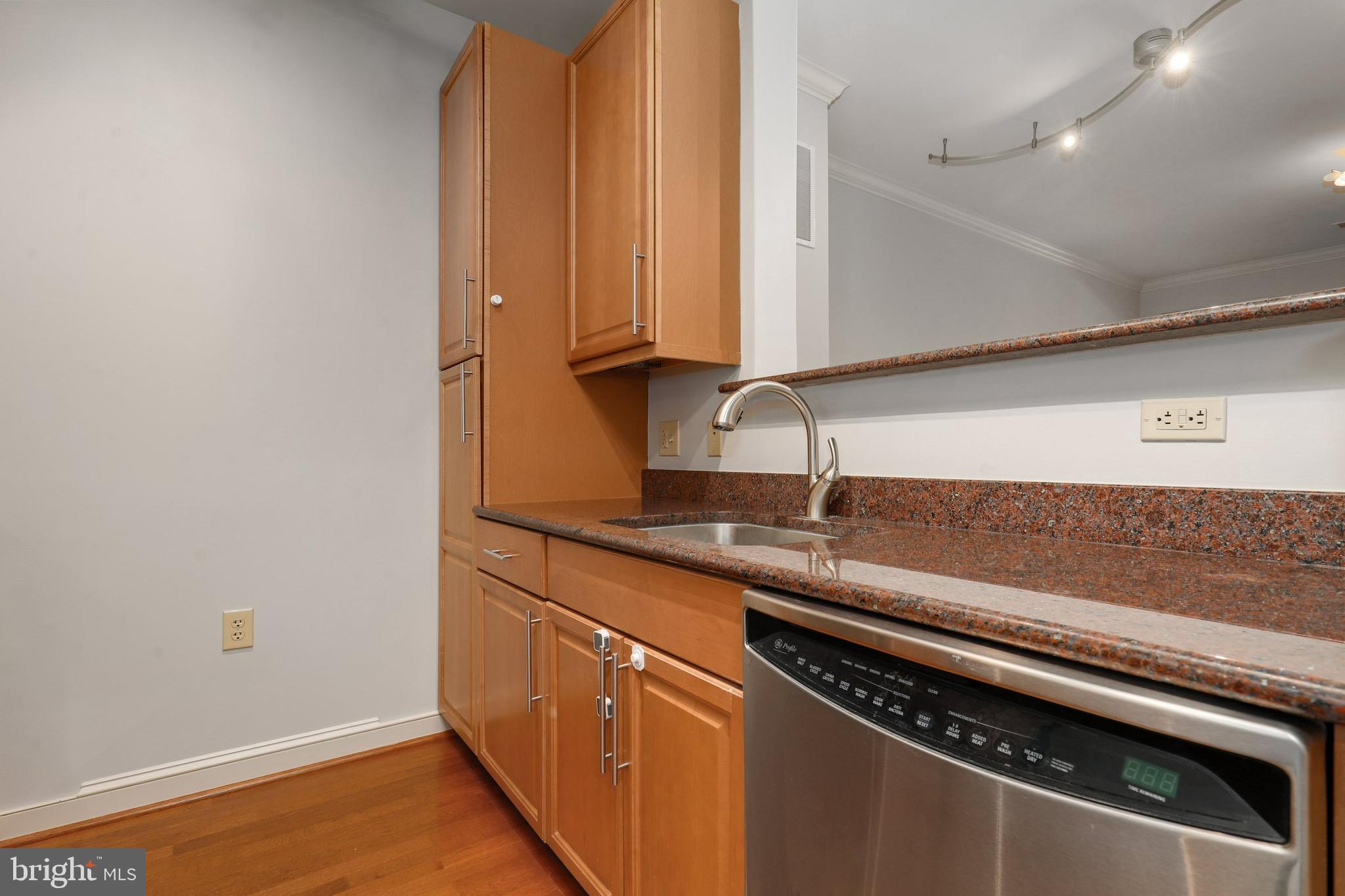 11770 Sunrise Valley Drive, Unit 318 Reston, VA 20191 - Photo 8 of 43