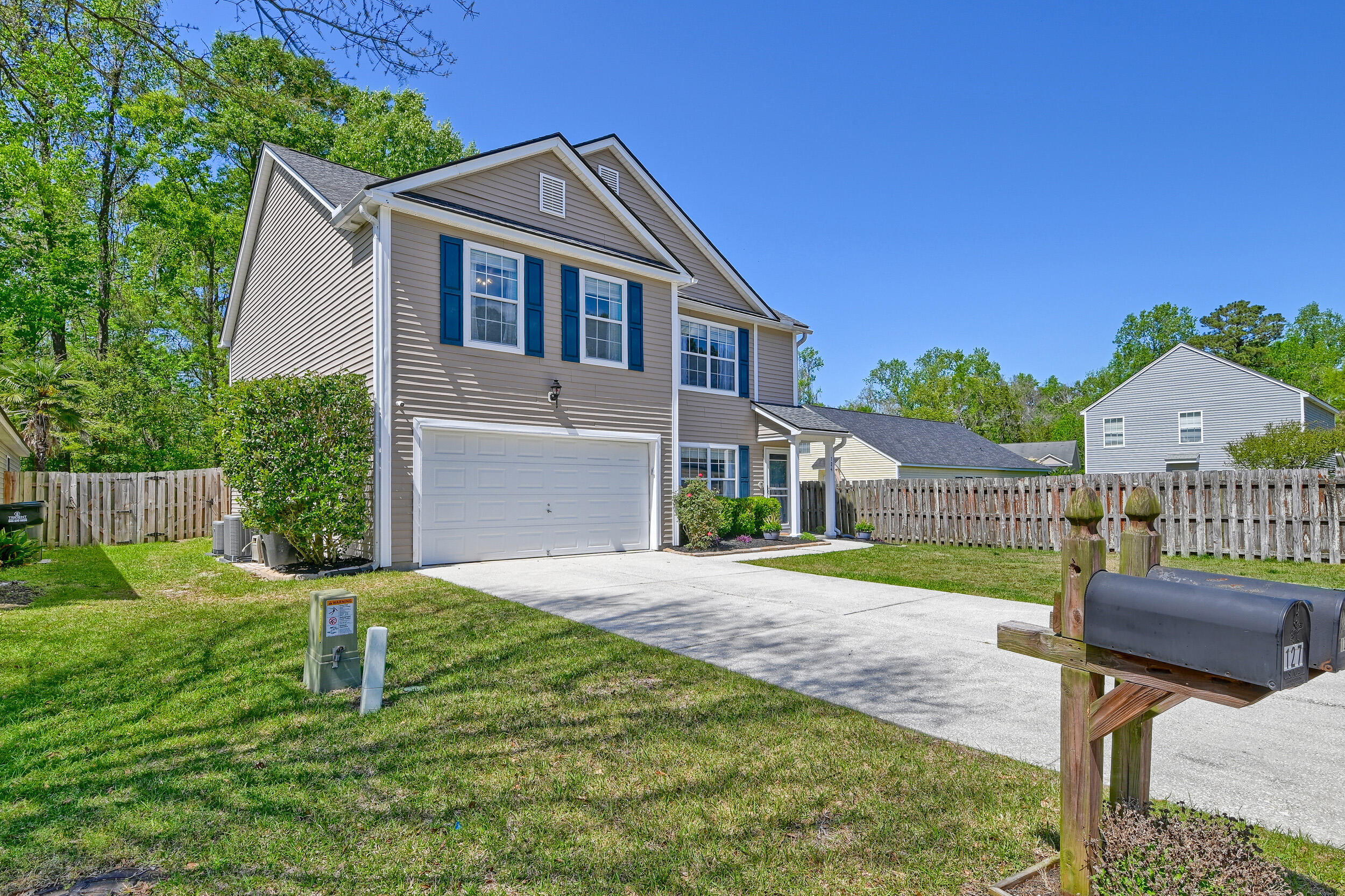 124 Hammerbeck Road Summerville, SC 29483 - Photo 12 of 49 124 Hammerbeck-48