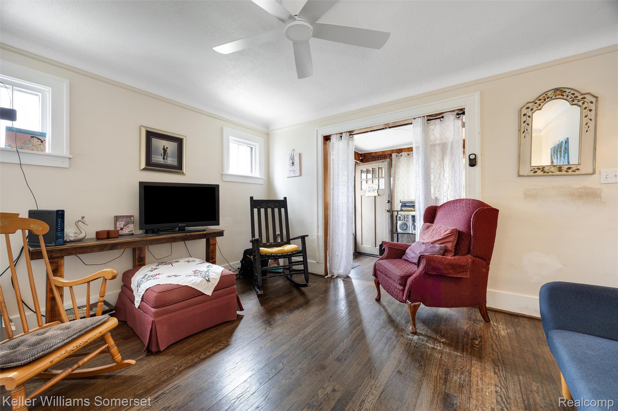 2960 Kenmore Road Berkley, MI 48072 - Photo 24 of 33 24-2960 Kenmore Rd 0020.jpg