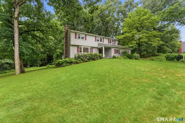$599,900 | 9 Banks Road, Simsbury, CT 06092