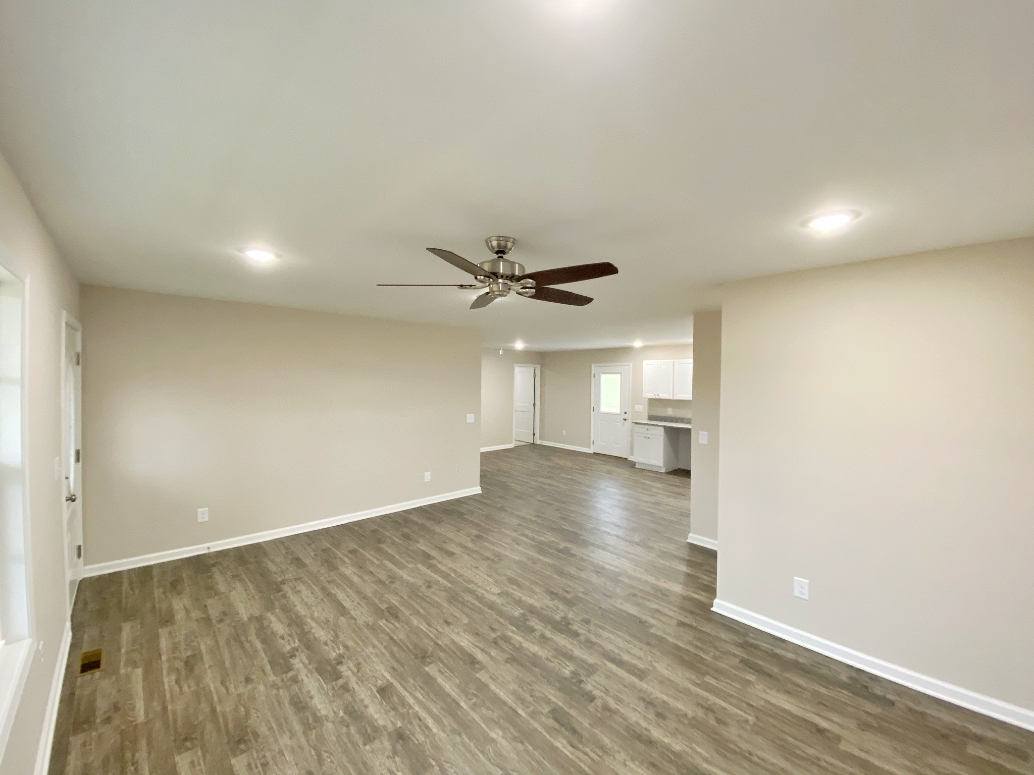 201 Hickman Road Liberty, TN 37095 - Photo 4 of 13