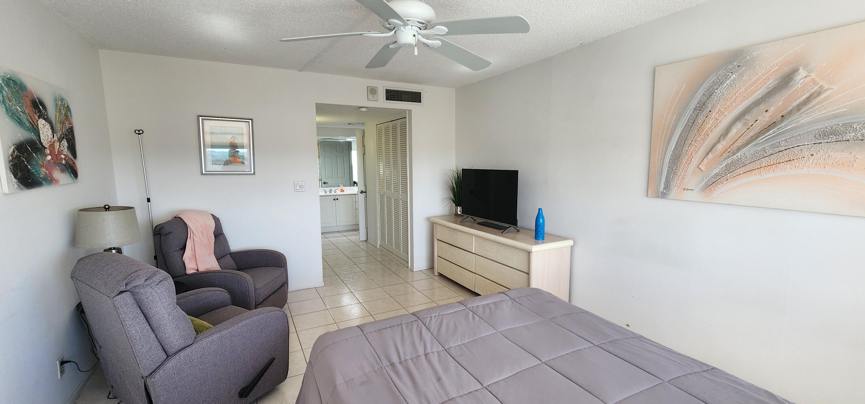 299 North Riverside Drive, Unit 1006 Pompano Beach, FL 33062 - Photo 16 of 31 PRIMARY BEDROOM