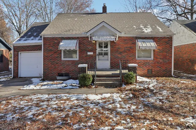 $170,000 | 2116 Kentucky Street, Lawrence, KS 66046