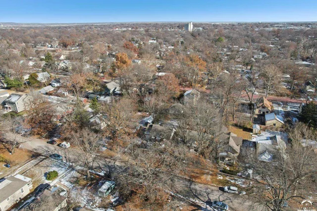 $170,000 | 2116 Kentucky Street, Lawrence, KS 66046