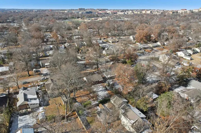 $170,000 | 2116 Kentucky Street, Lawrence, KS 66046