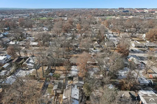 $170,000 | 2116 Kentucky Street, Lawrence, KS 66046