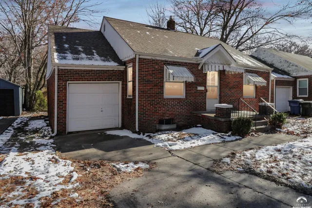 $170,000 | 2116 Kentucky Street, Lawrence, KS 66046