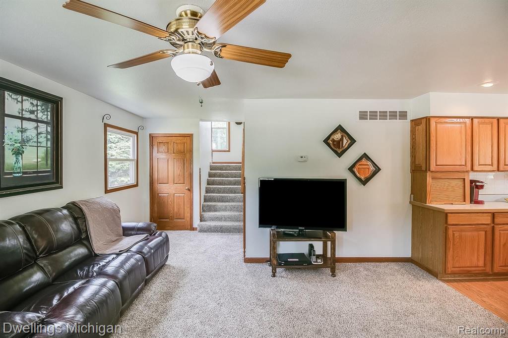 12323 Day Road Dundee, MI 48131 - Photo 18 of 31 Gallery Image 18