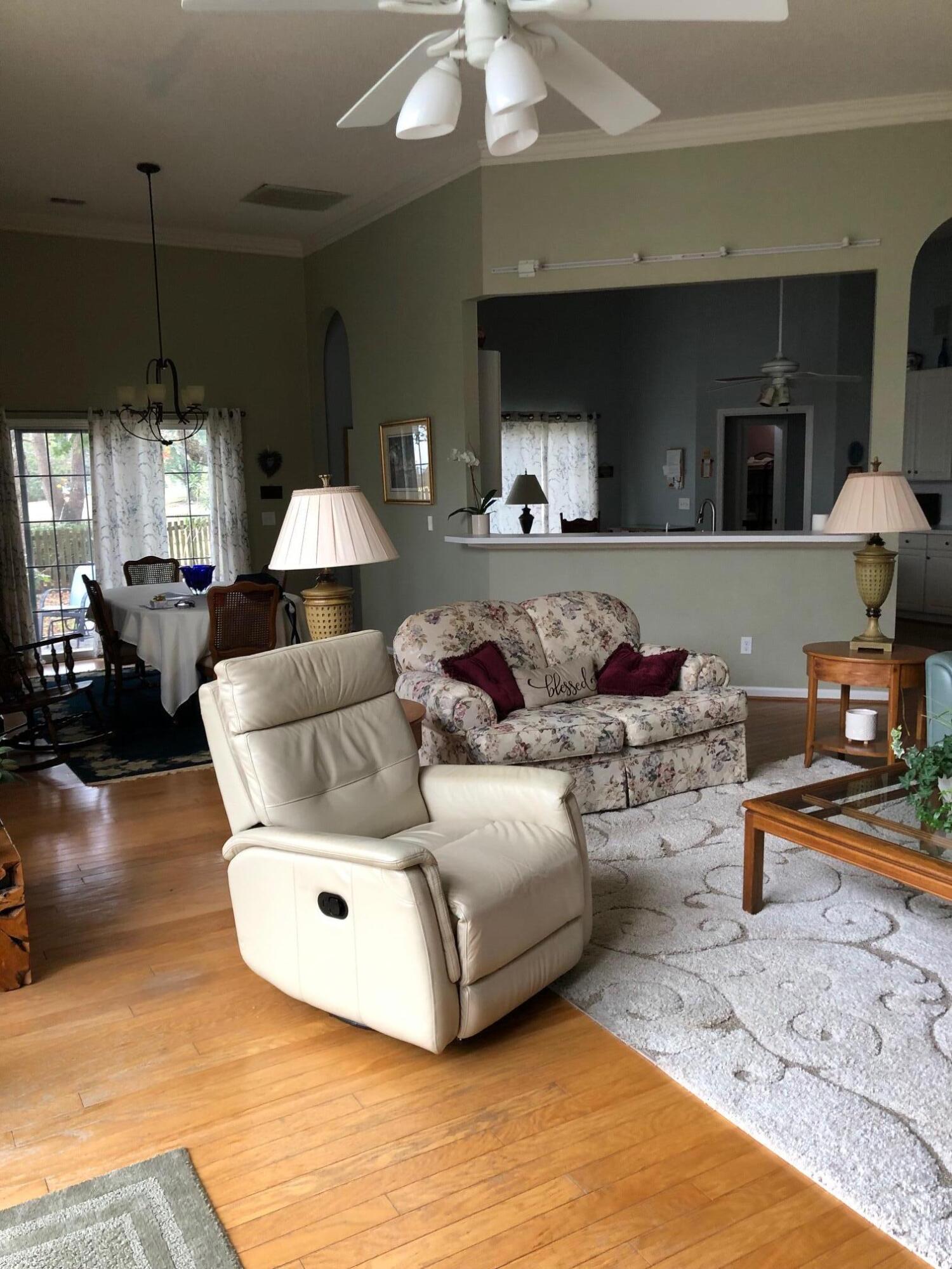 3548 Springmire Court Charleston, SC 29414 - Photo 6 of 46 IMG_3071