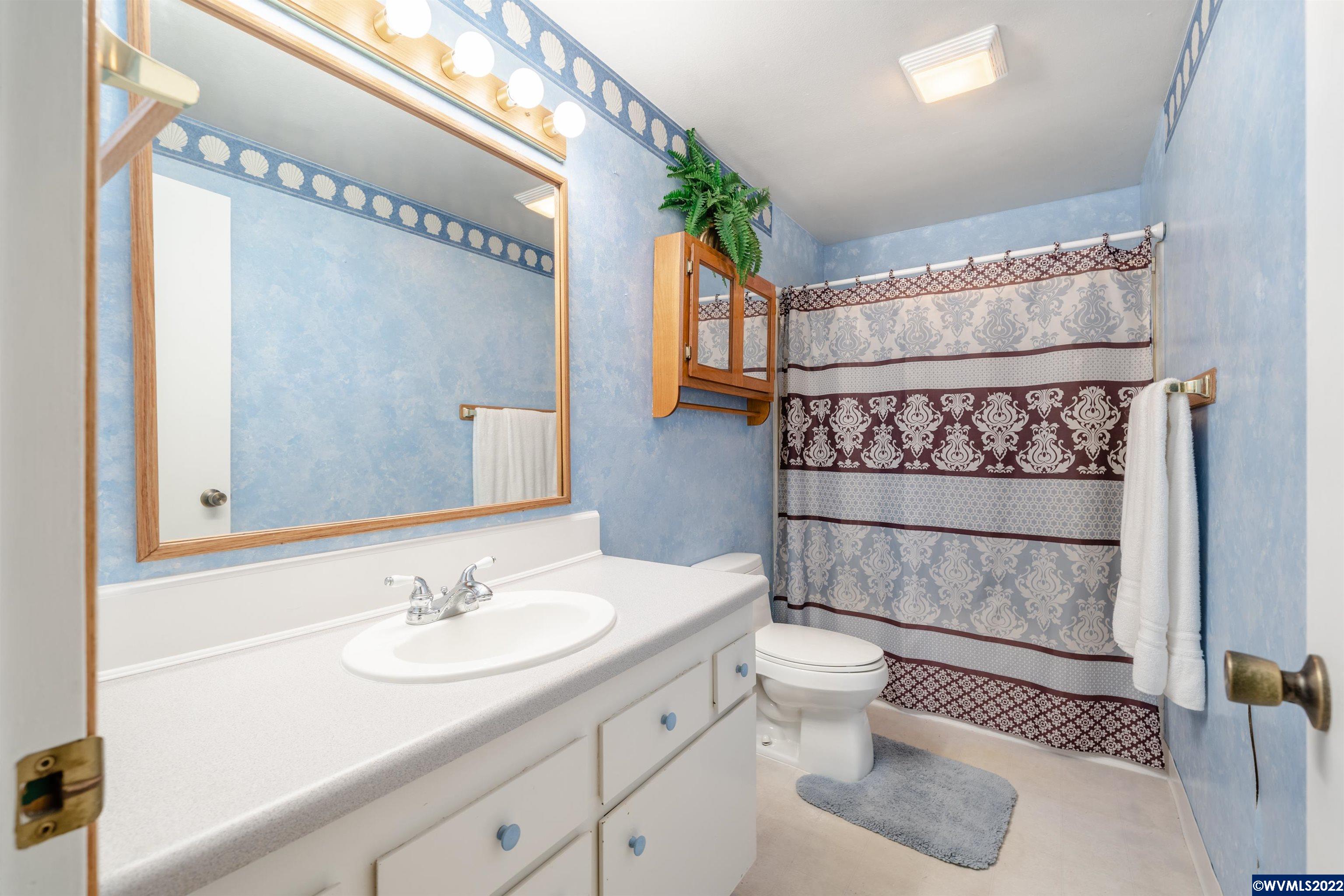 4353 Burlington Loop Northeast Salem, OR 97305 - Photo 29 of 41