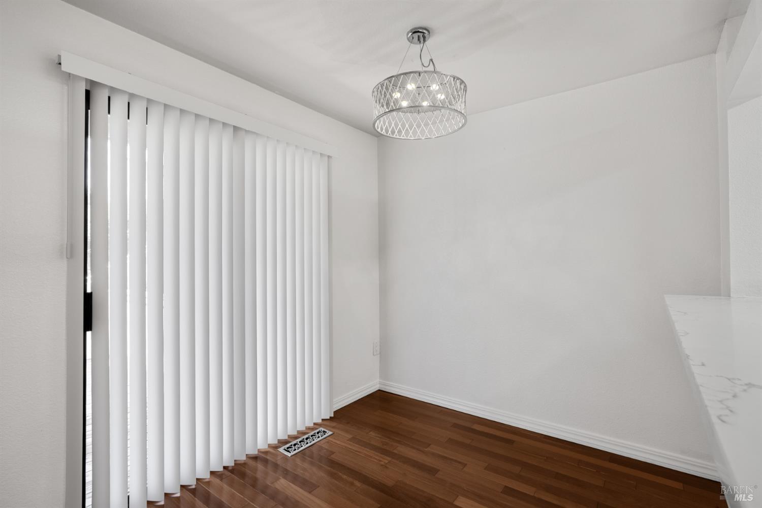 901 Russell Avenue, Unit 123 Santa Rosa, CA 95403 - Photo 4 of 26