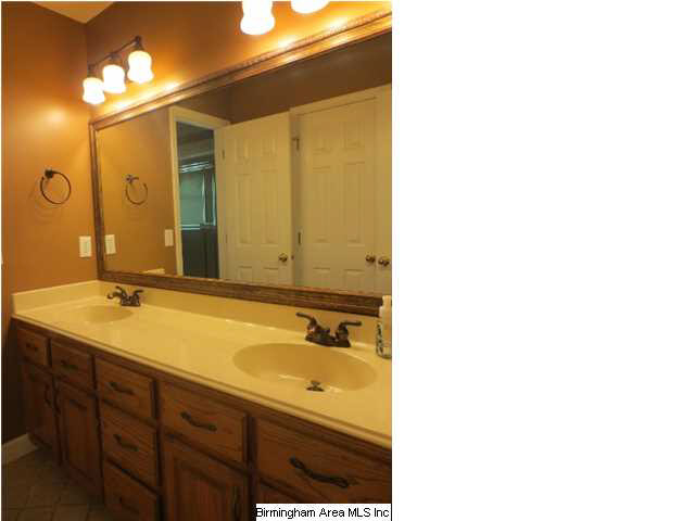 1048 Maple Lane McCalla, AL 35111 - Photo 14 of 26 Gallery Image 14