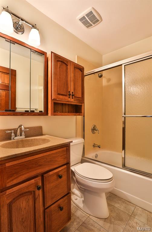 760 Woodside Trails Drive, Unit 203 Ballwin, MO 63021 - Photo 17 of 32