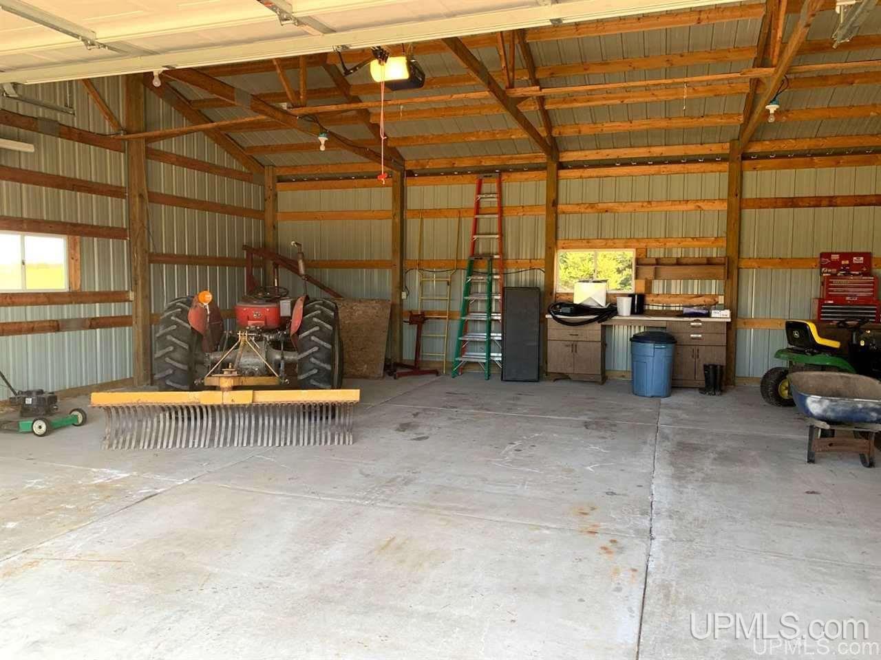 3080 14th Road Escanaba, MI 49829 - Photo 4 of 30
