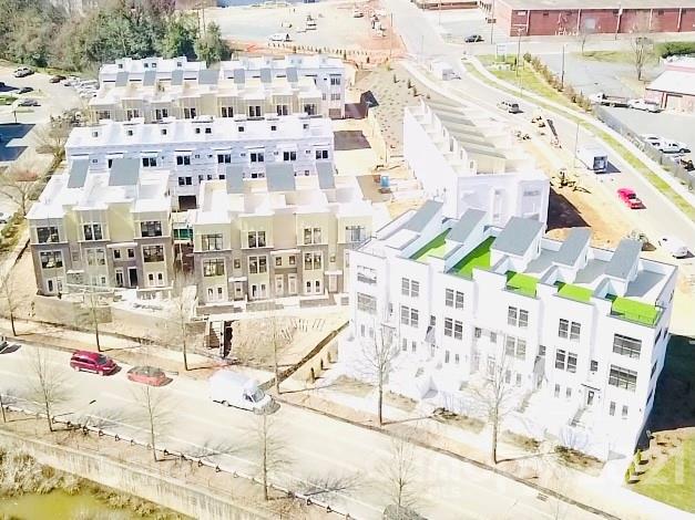 2335 Wesley Village Road, Unit 34 Charlotte, NC 28208 - Photo 38 of 40 a view of building