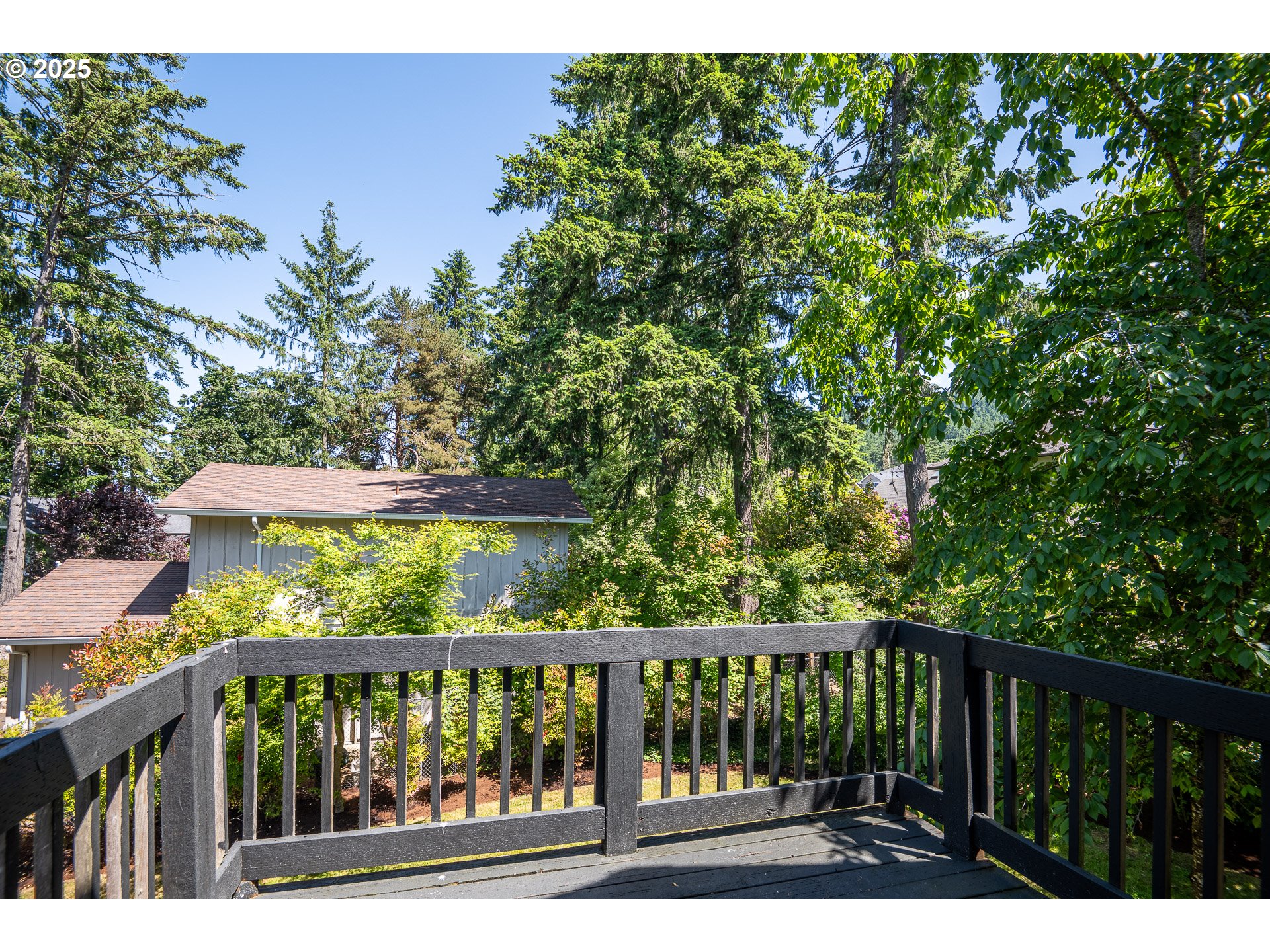 595 South 68th Place Springfield, OR 97478 - Photo 22 of 43 Deck