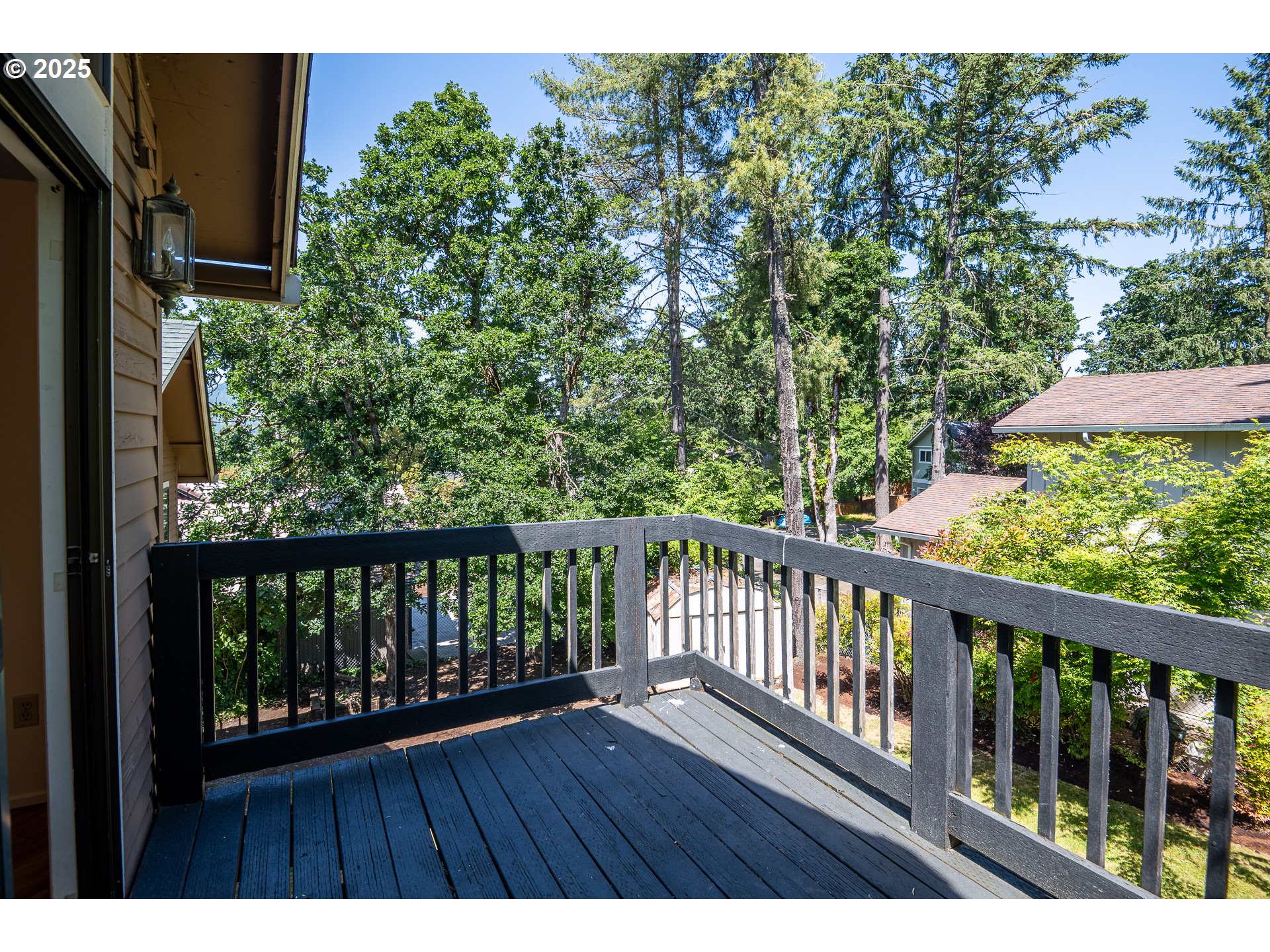 595 South 68th Place Springfield, OR 97478 - Photo 23 of 43 Deck