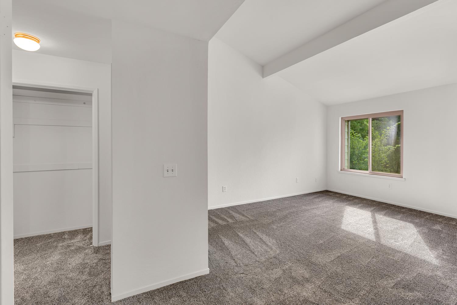 3350 M Street, Unit 74 Merced, CA 95348 - Photo 23 of 53 an empty room with windows