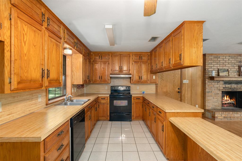 741 VZ County Road Canton, TX 75103 - Photo 14 of 36