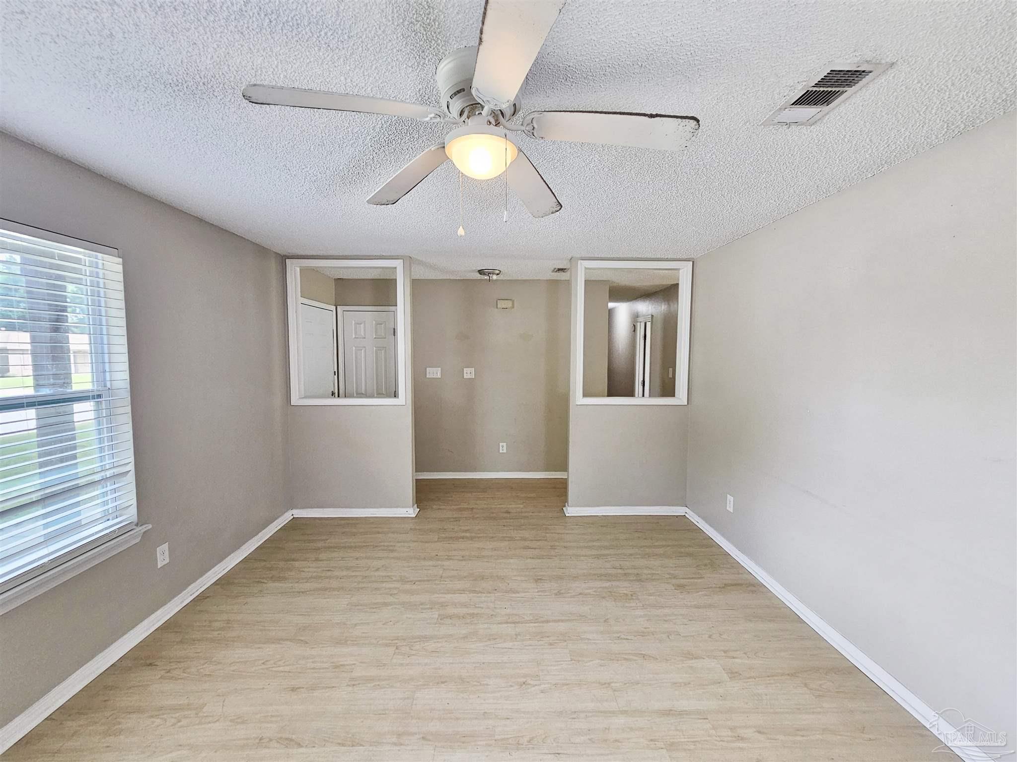 6657 Bellview Pines Road Pensacola, FL 32526 - Photo 3 of 16 Gallery Image 3