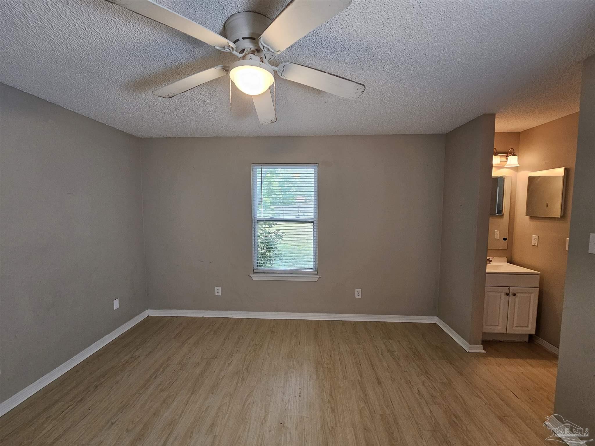 6657 Bellview Pines Road Pensacola, FL 32526 - Photo 10 of 16 Gallery Image 10