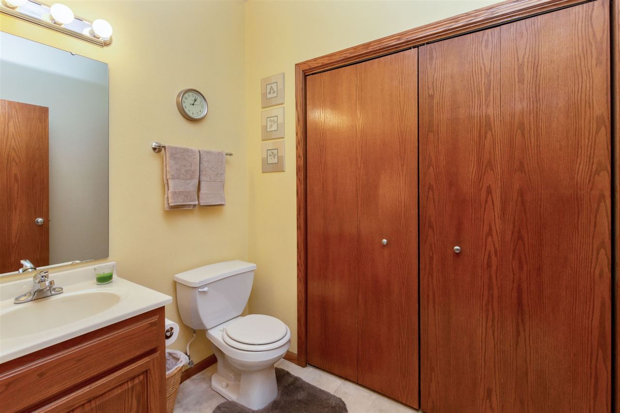 3607 Prairie Creek Road Southwest Cedar Rapids, IA 52404 - Photo 13 of 28 Gallery Image 13